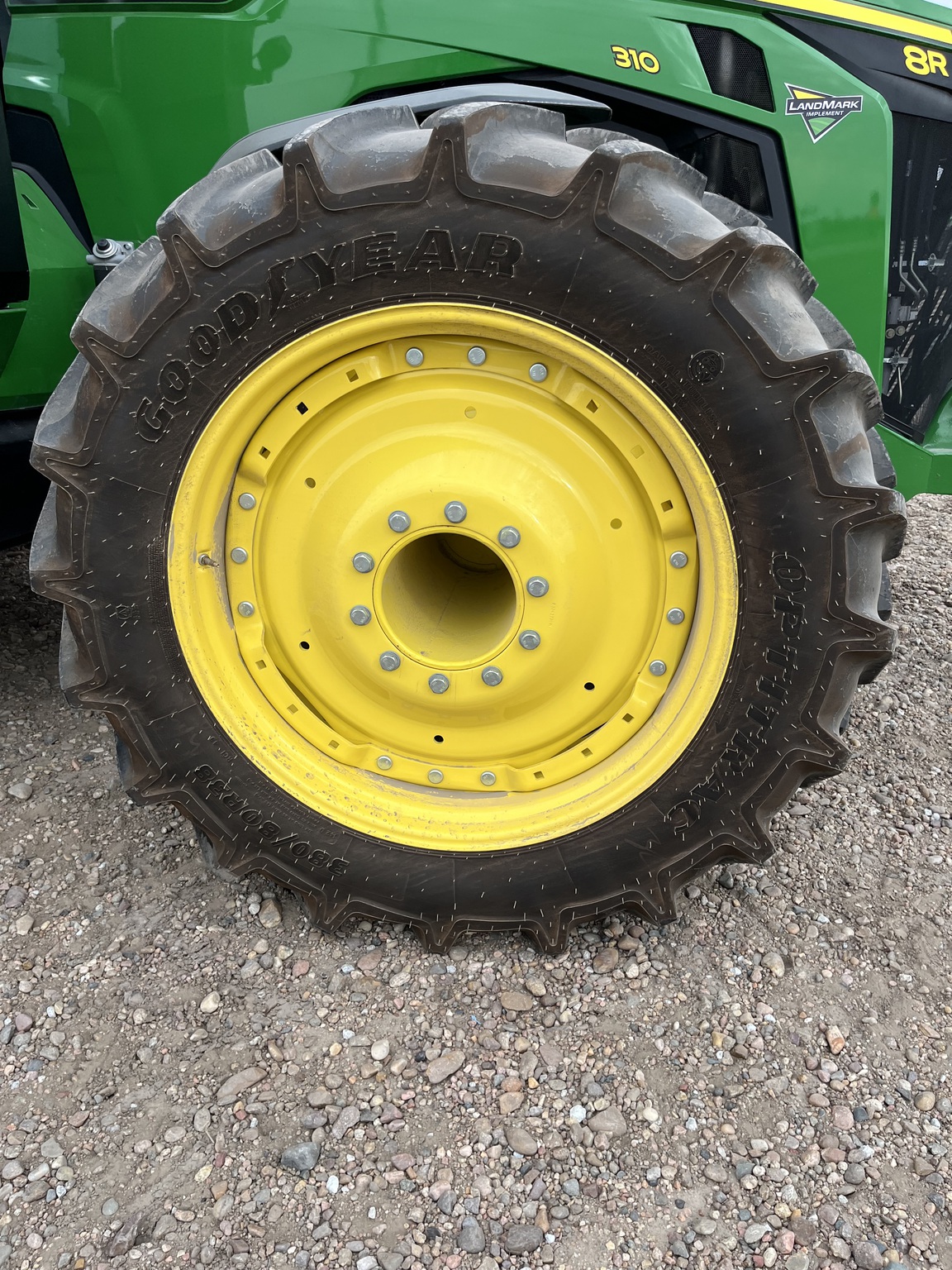 2024 John Deere 8R 310 Image 11