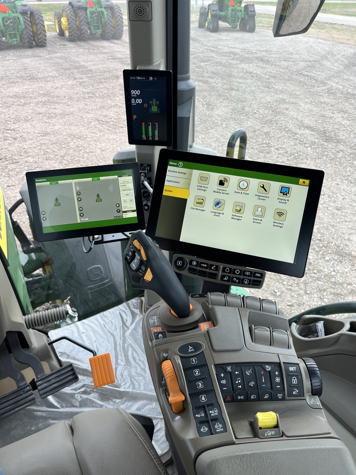 2024 John Deere 8R 310 Image 17