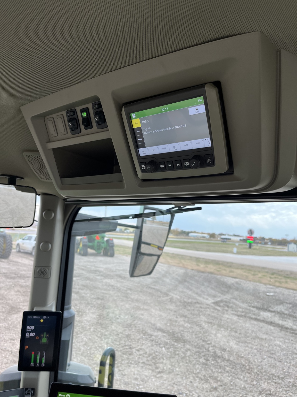 2024 John Deere 8R 310 Image 18