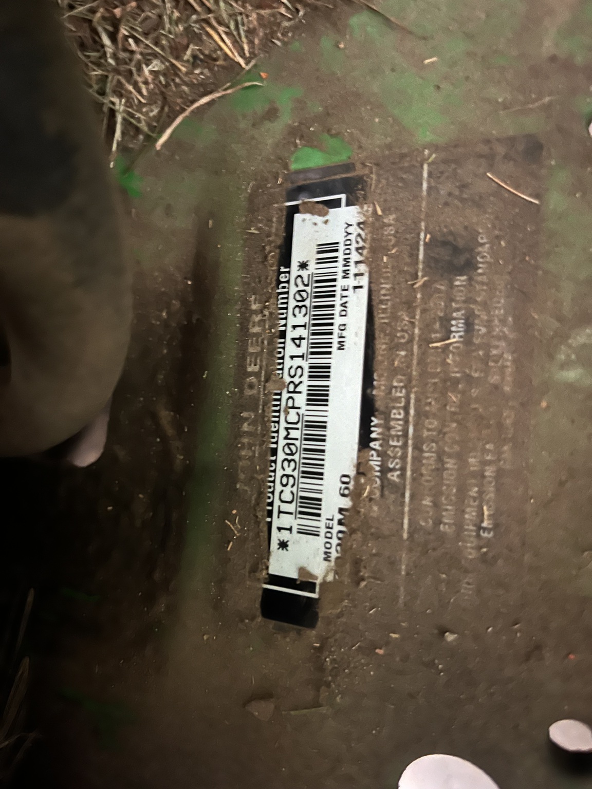 2024 John Deere Z930M Image 2