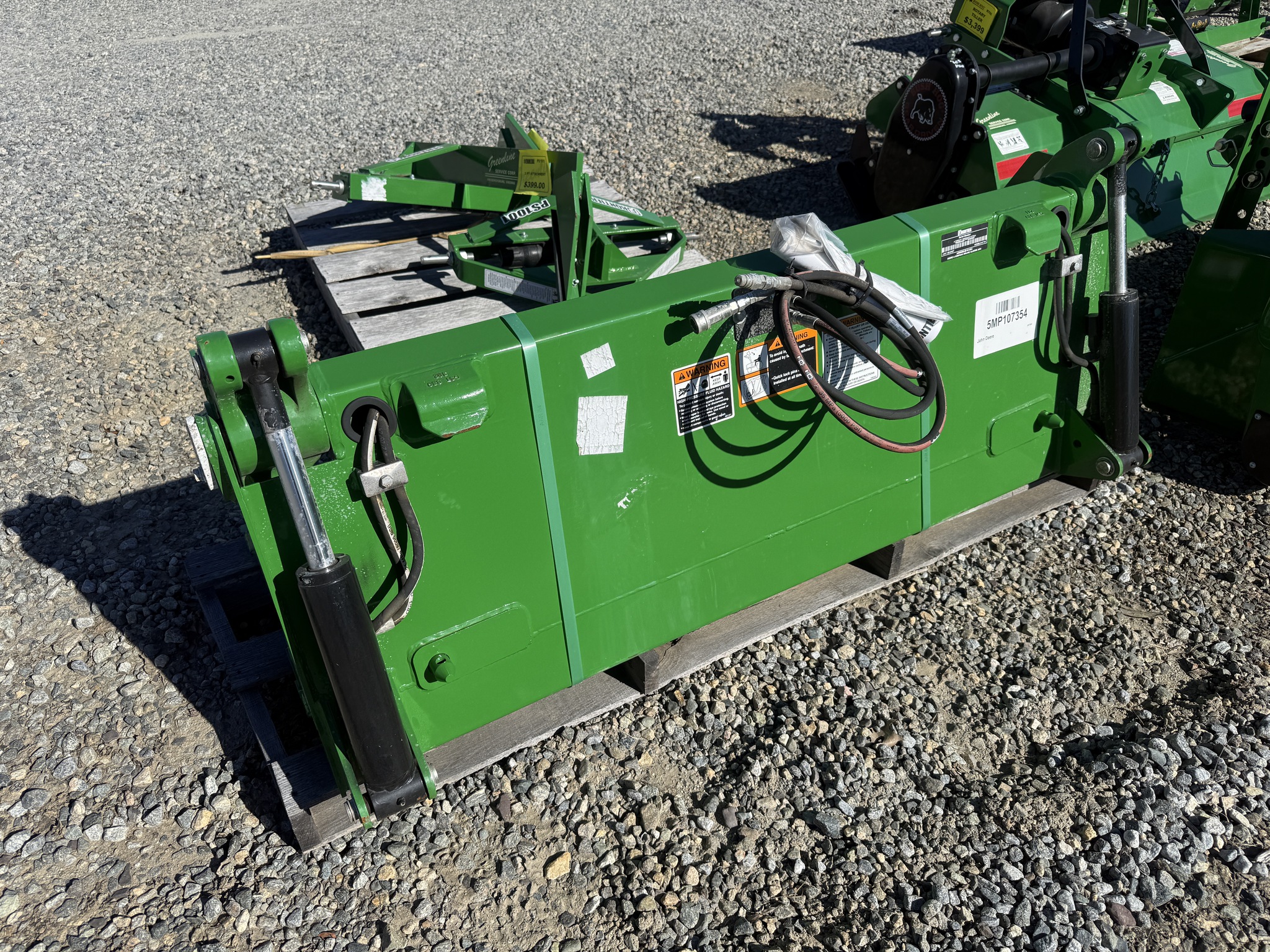 2025 Frontier AY11H Image 2