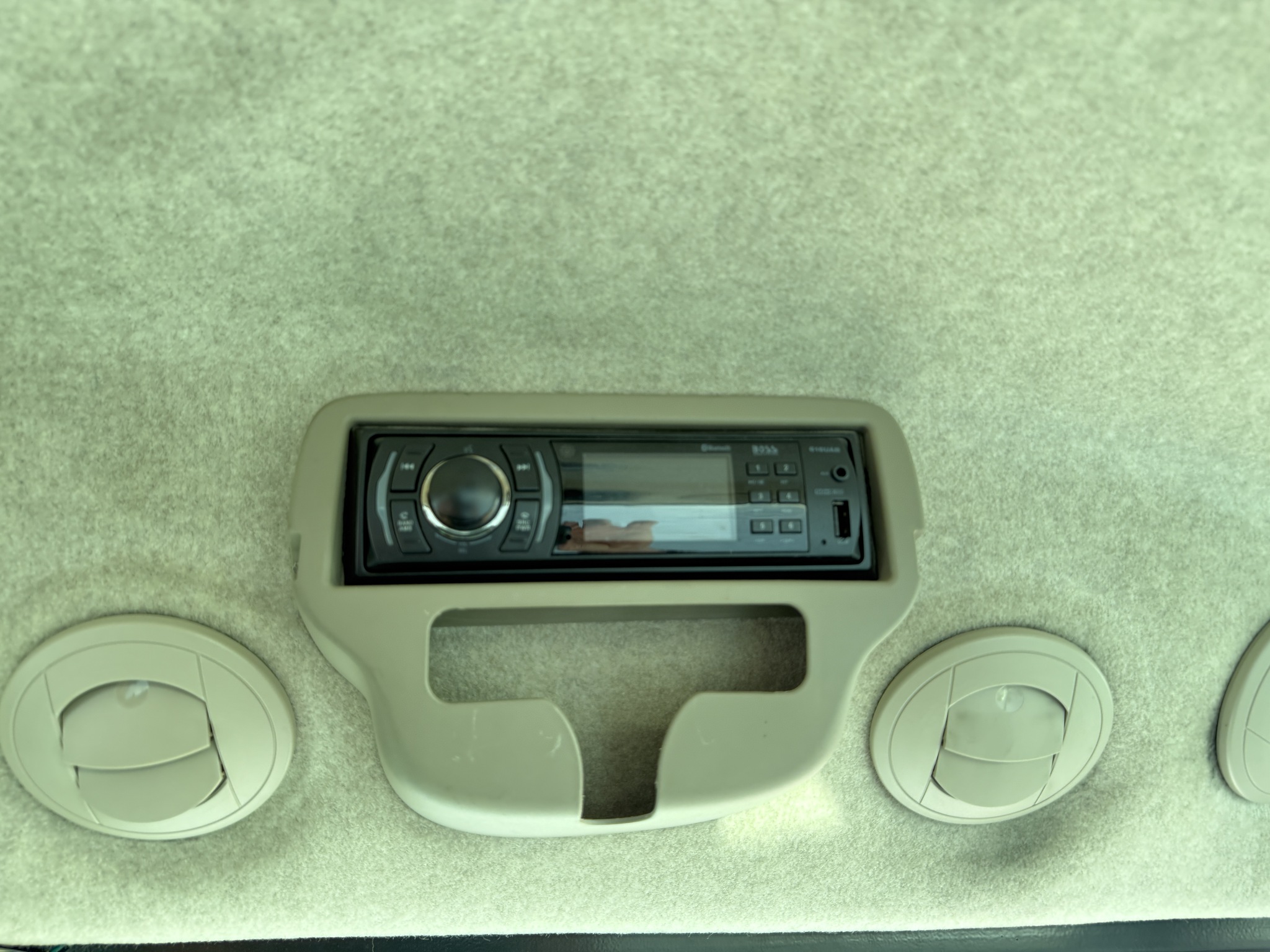 2022 John Deere 4044R Image 11