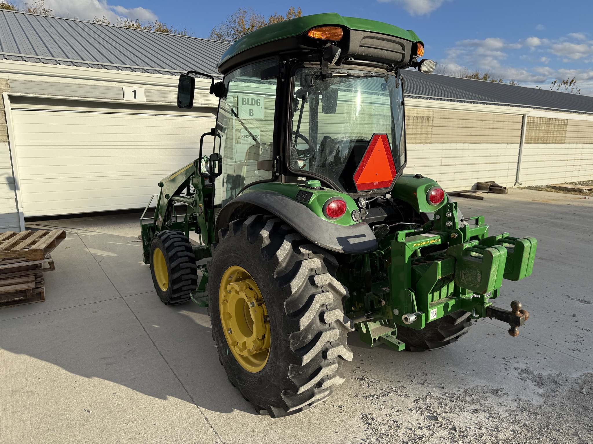 2022 John Deere 4044R Image 2