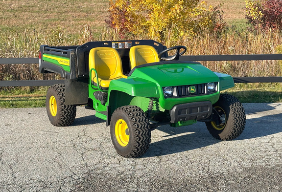 2024 John-Deere TX 4X2