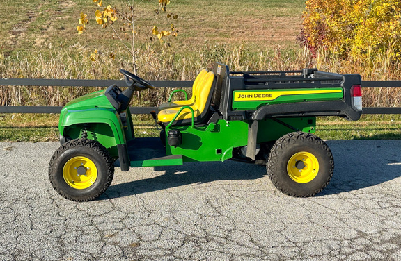 2024 John-Deere TX 4X2