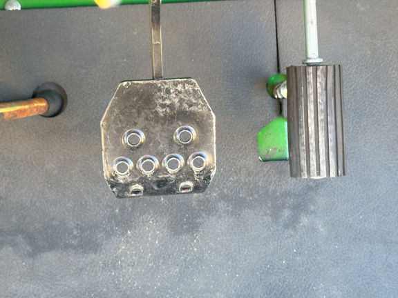 2024 John-Deere TX 4X2