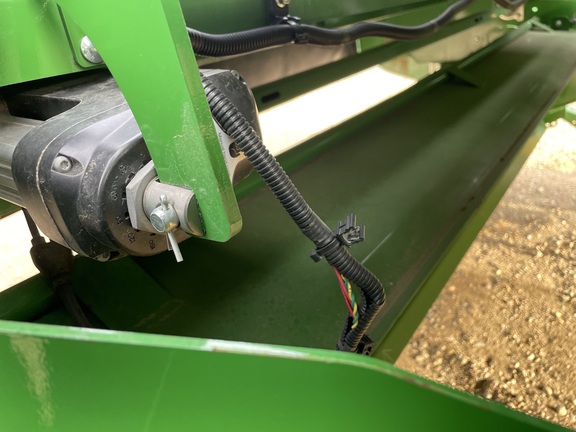 2024 John Deere W235M - Photo16