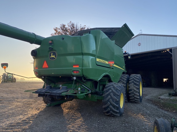 Used 2019 John Deere S770 Combines at Koenig Equipment in Greenville, OH - Photo3
