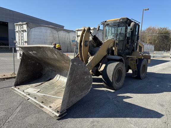 2013 Caterpillar 938