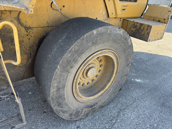 2013 Caterpillar 938