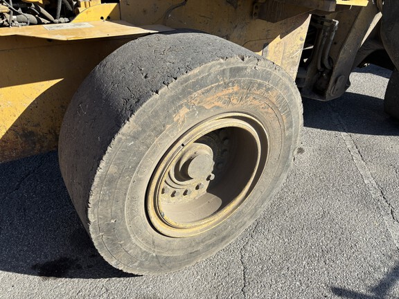 2013 Caterpillar 938