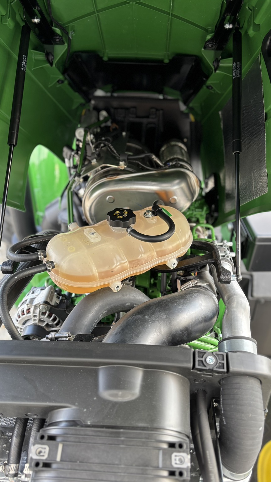 2025 John Deere 5105M Image 16