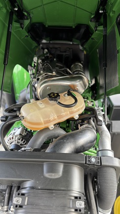 2025 John Deere 5105M-16