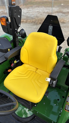 2025 John Deere 5105M-21