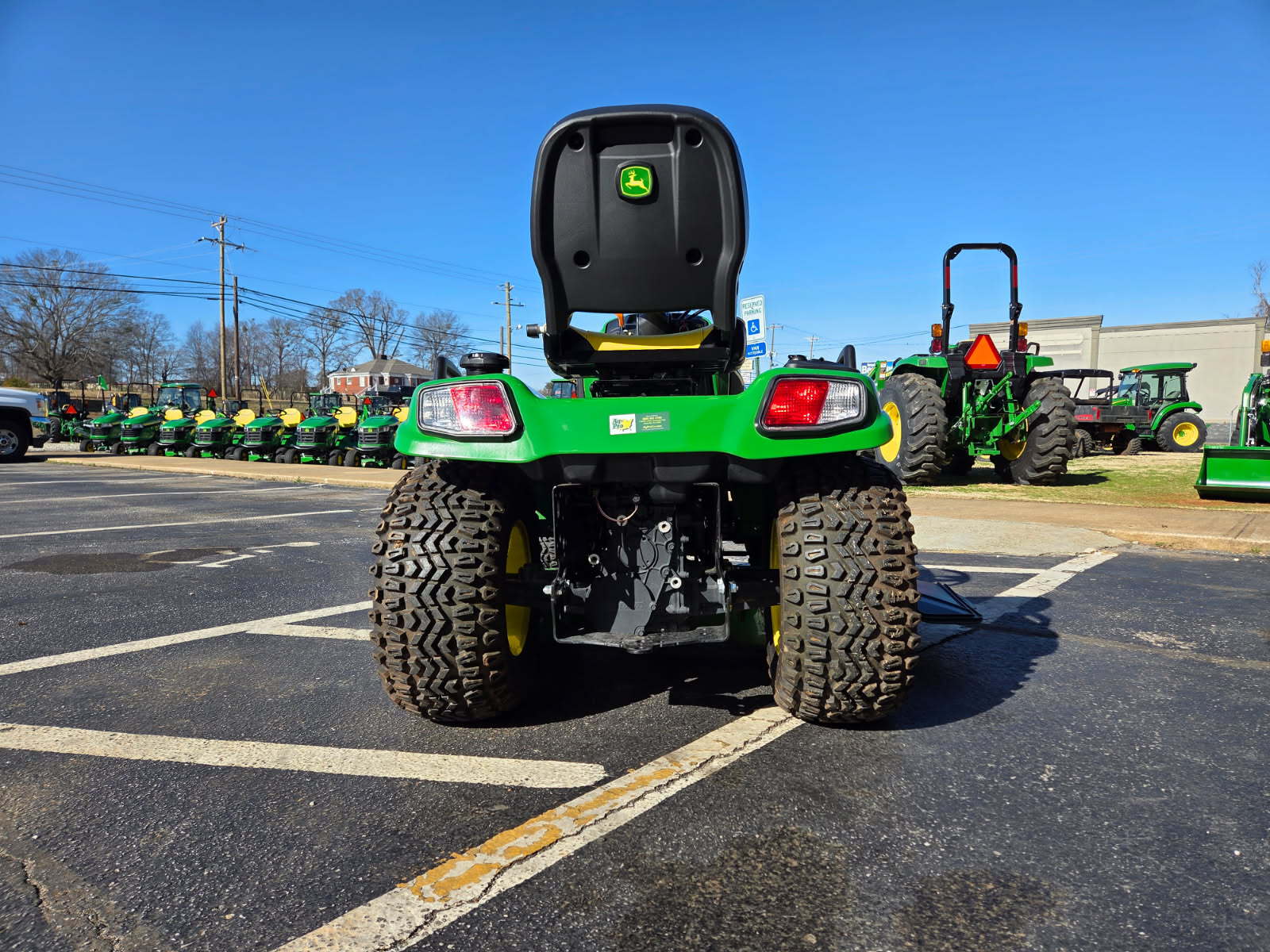 2024 John Deere X738 Image 3