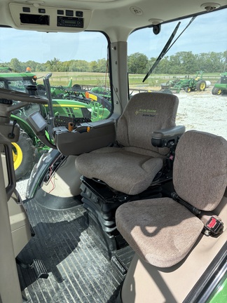 2011 John-Deere 8320R