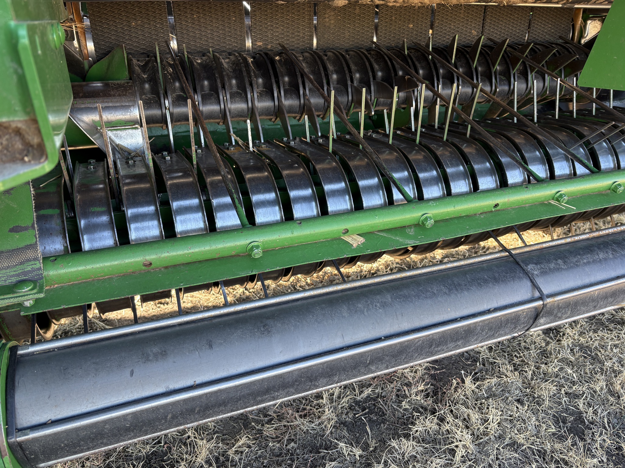 2019 John Deere 560M Image 6