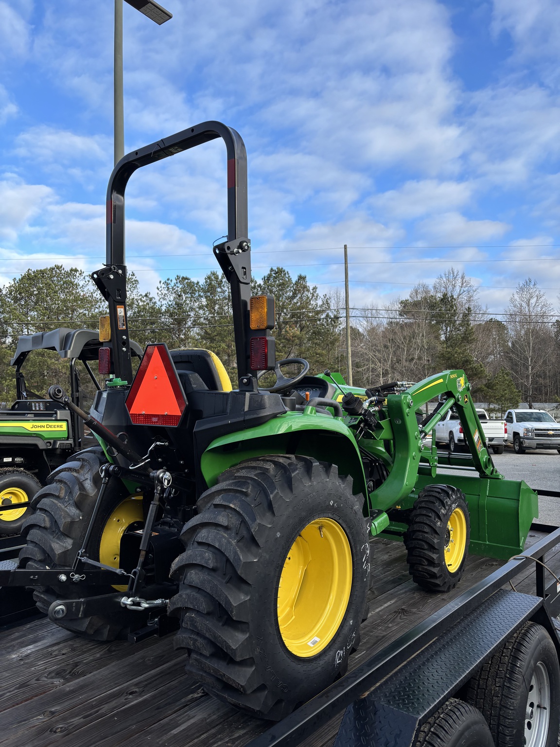 2024 John Deere 3025E Image 5