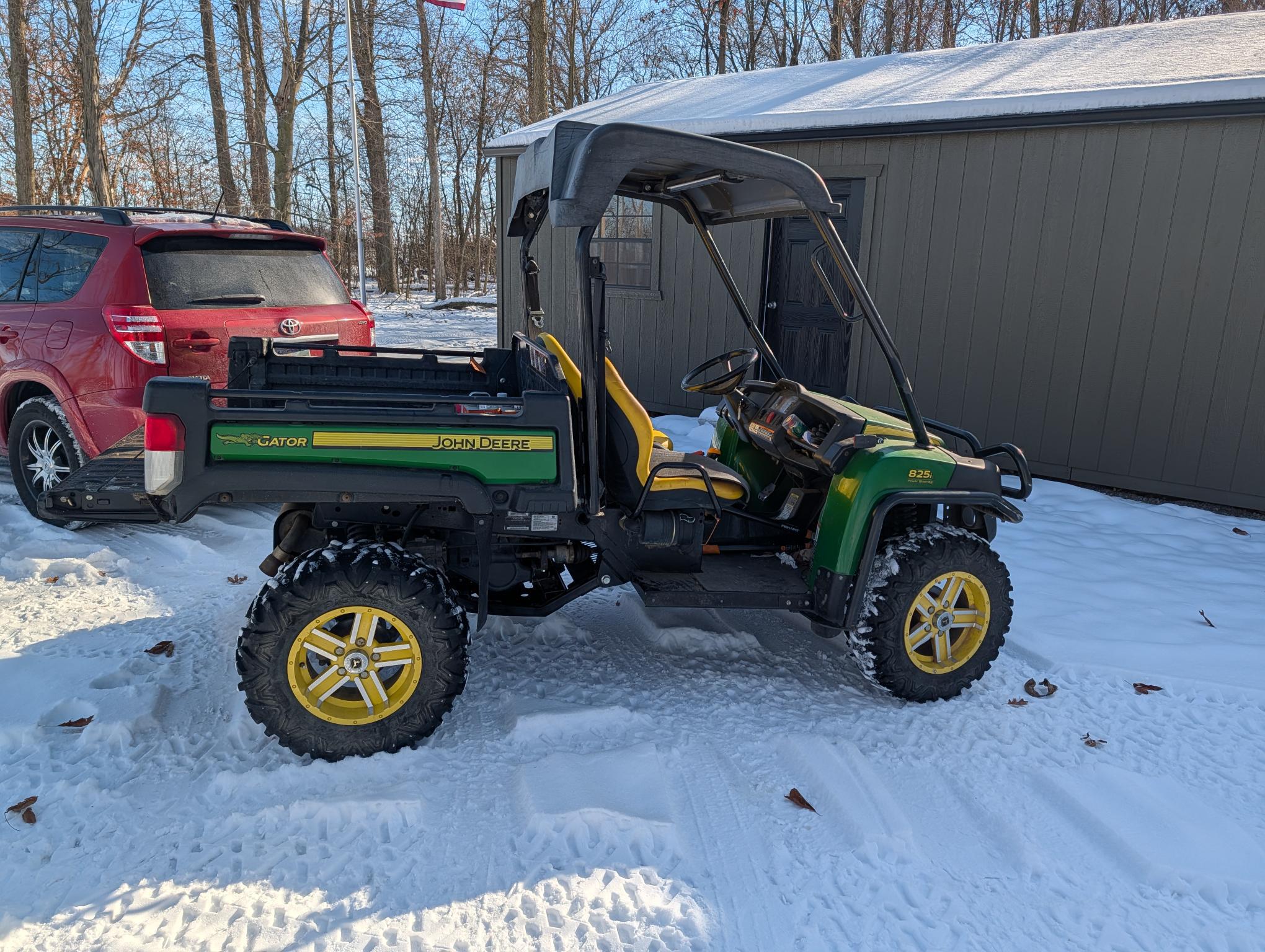 2014 John Deere XUV 825i Power Steering Image 1