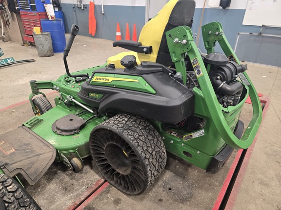 2025 John Deere Z970R - Photo3