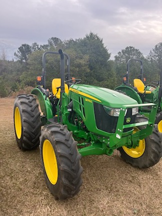 2025 John Deere 5075E Photo 2