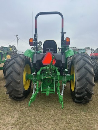 2025 John Deere 5075E Photo 3