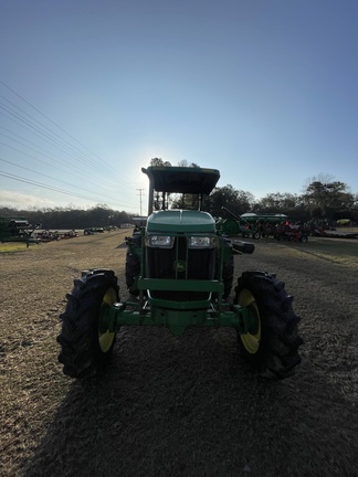 2013 John Deere 5085E Photo 9