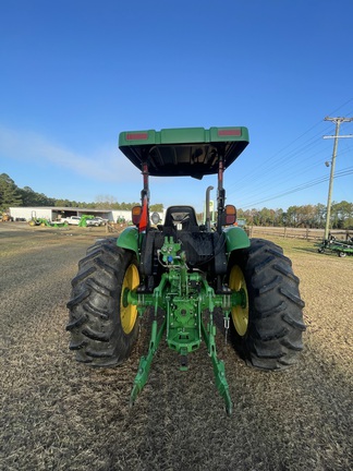 2013 John Deere 5085E Photo 4