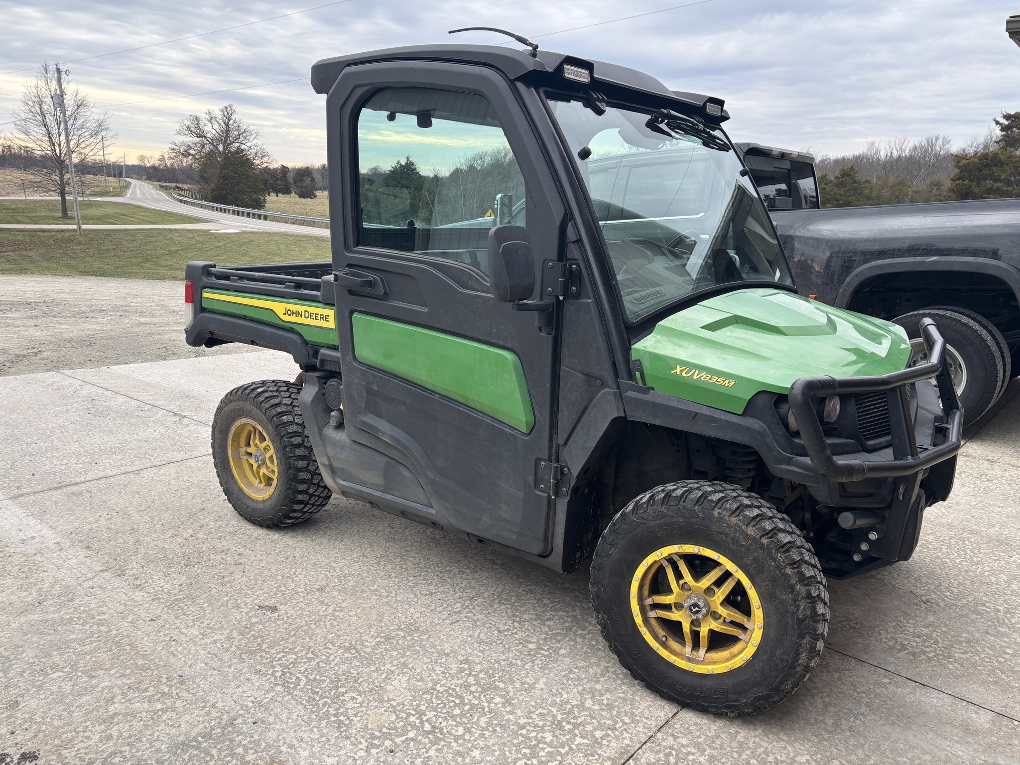 Used 2023 John Deere XUV 835M ATVs & Gators at Koenig Equipment in Lebanon, OH - PhotoXL4