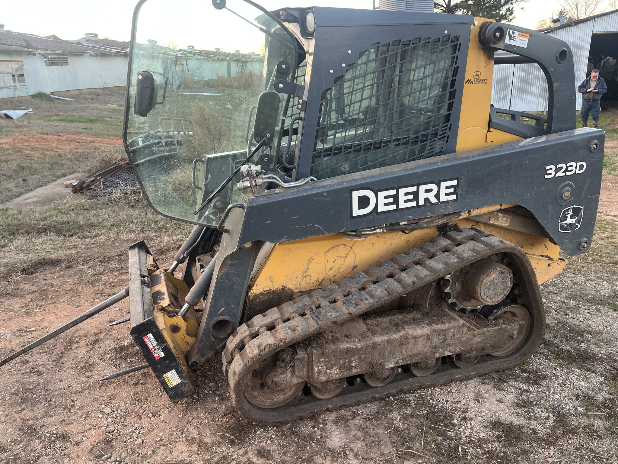 2012 John Deere 323D Image 1