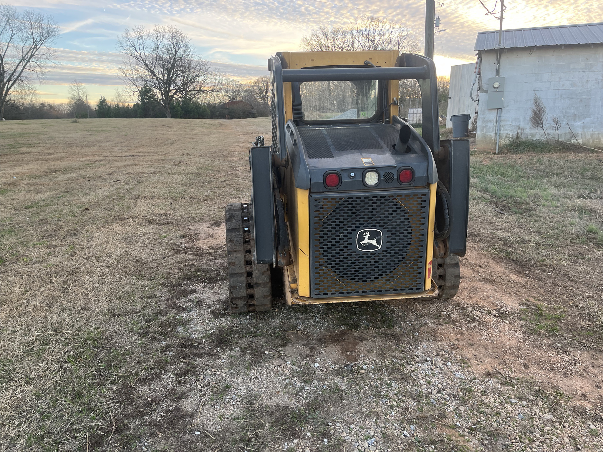 2012 John Deere 323D Image 2