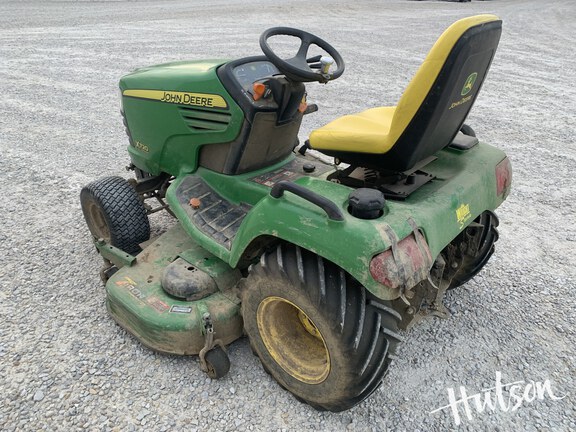 Photo of 2011 John Deere X720