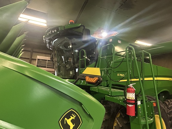 Photo of 2018 John Deere S760