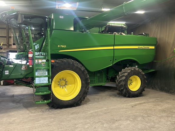 Photo of 2018 John Deere S760