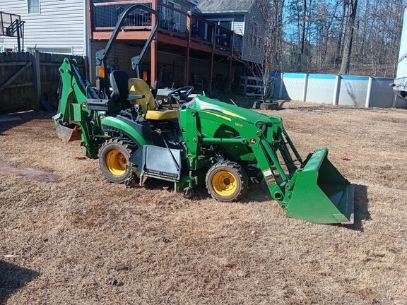 2020 John Deere 1025R