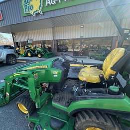 2020 John Deere 1025R Image 6