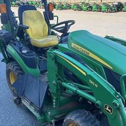 2020 John Deere 1025R-5