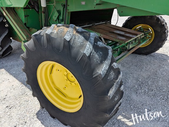 Photo of 1995 John Deere 9600