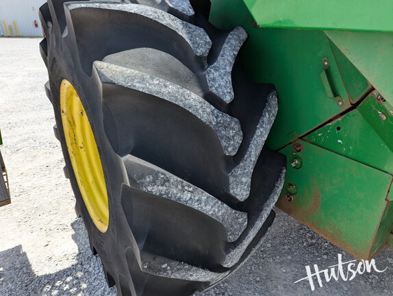 Photo of 1995 John Deere 9600