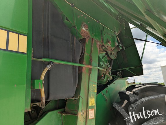 Photo of 1995 John Deere 9600