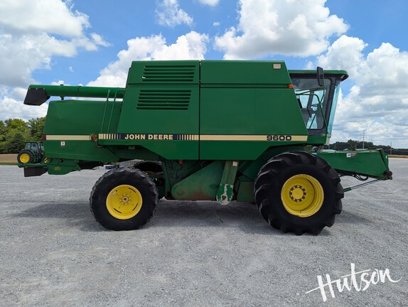 Photo of 1995 John Deere 9600