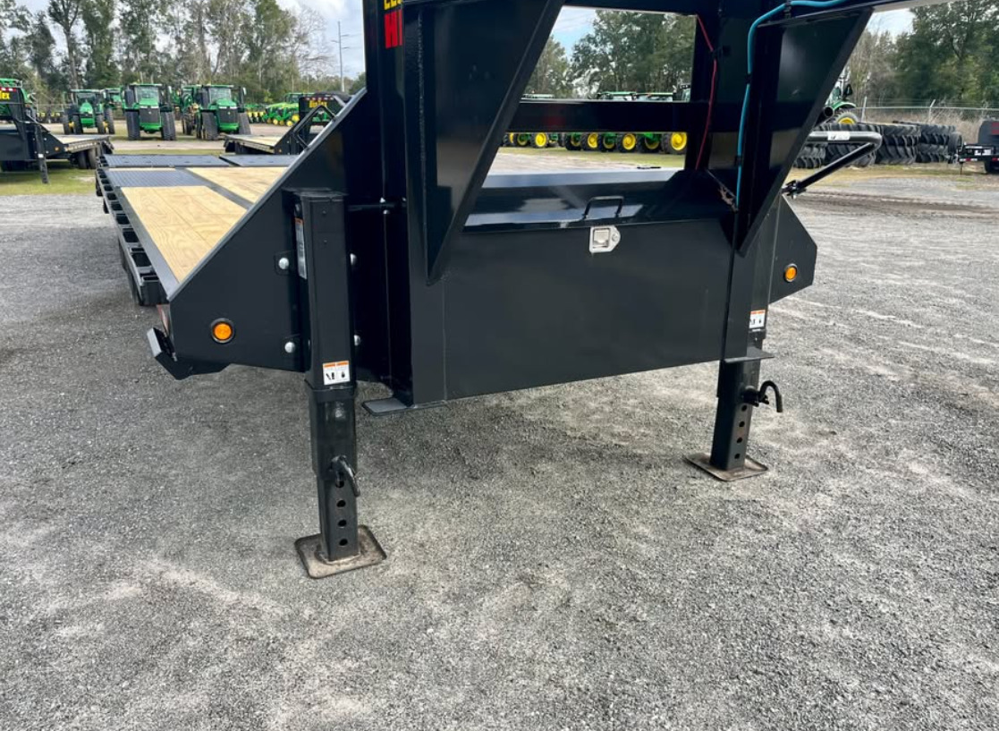 2026 Big Tex 22GN-35D5A-M Image 2