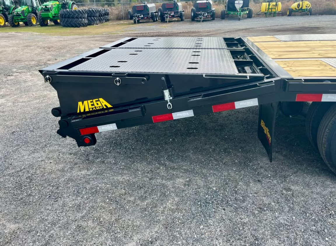 2026 Big Tex 22GN-35D5A-M Image 5