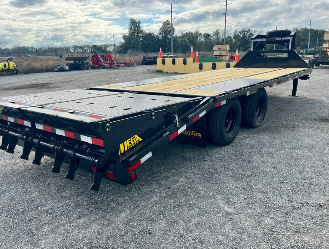 2026 Big Tex 22GN-35D5A-M Image 6