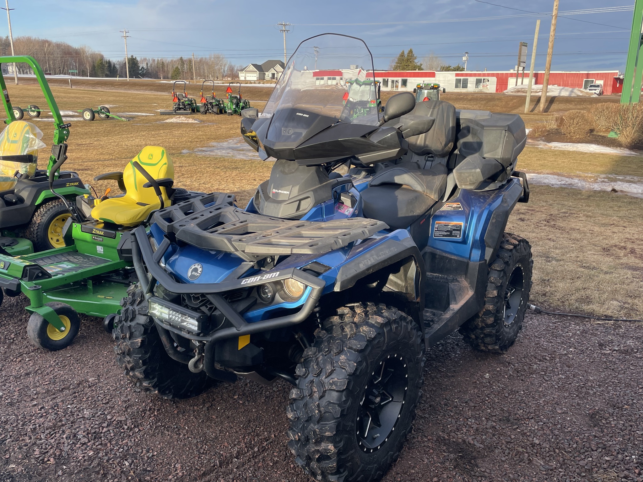 2022 Can-Am OUTLANDER MAX XT 850 Image 1