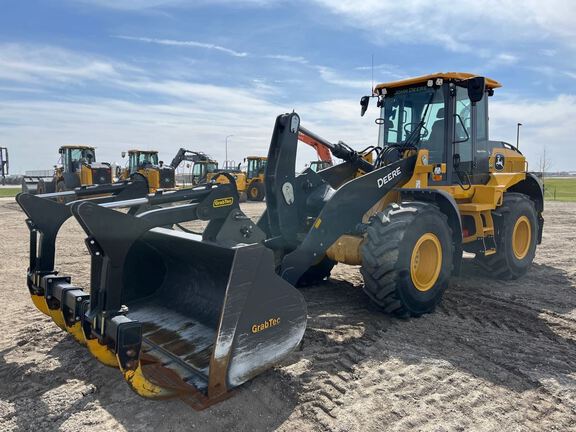 Photo of a 2025 John Deere 524P
