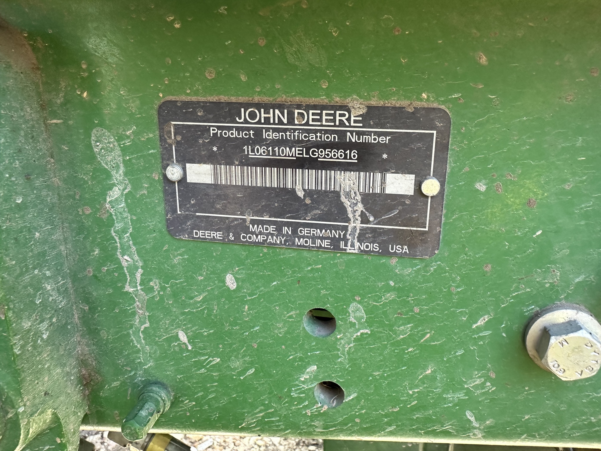  2020 John Deere 6110M at Heritage Tractor in Joplin, MO