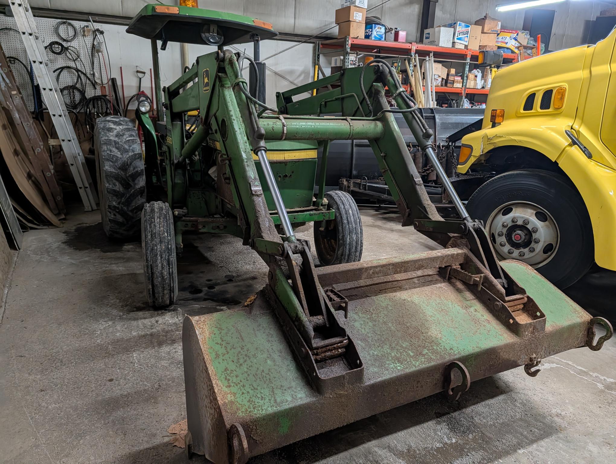 1981 John Deere 2240 Image 1