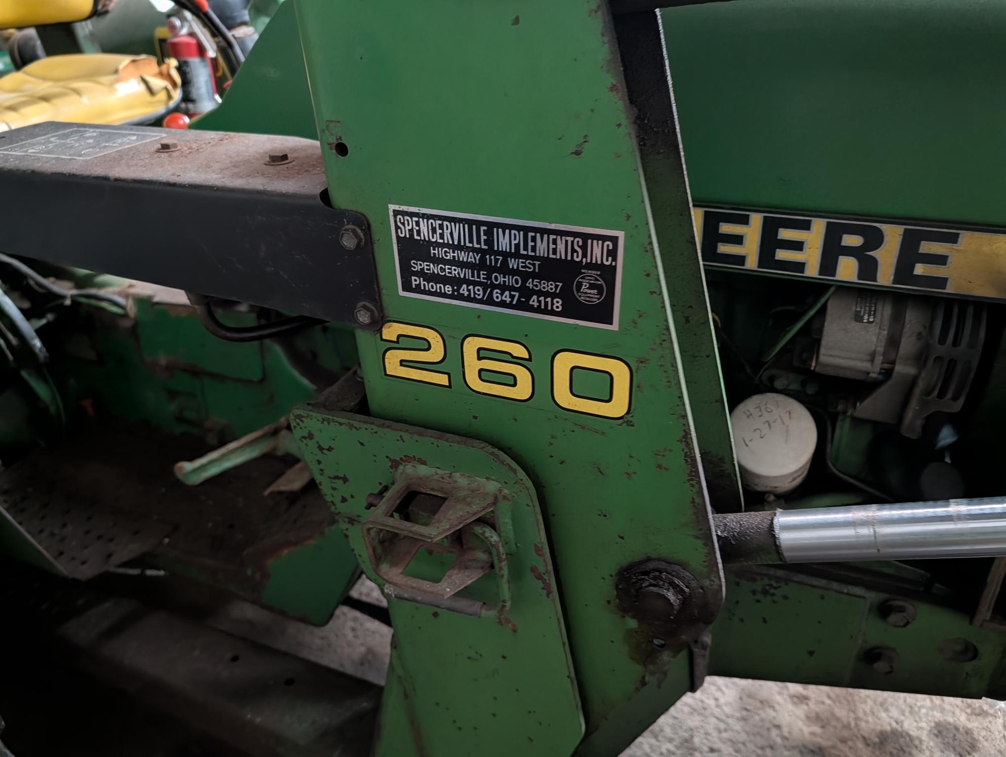 1981 John Deere 2240 Image 8