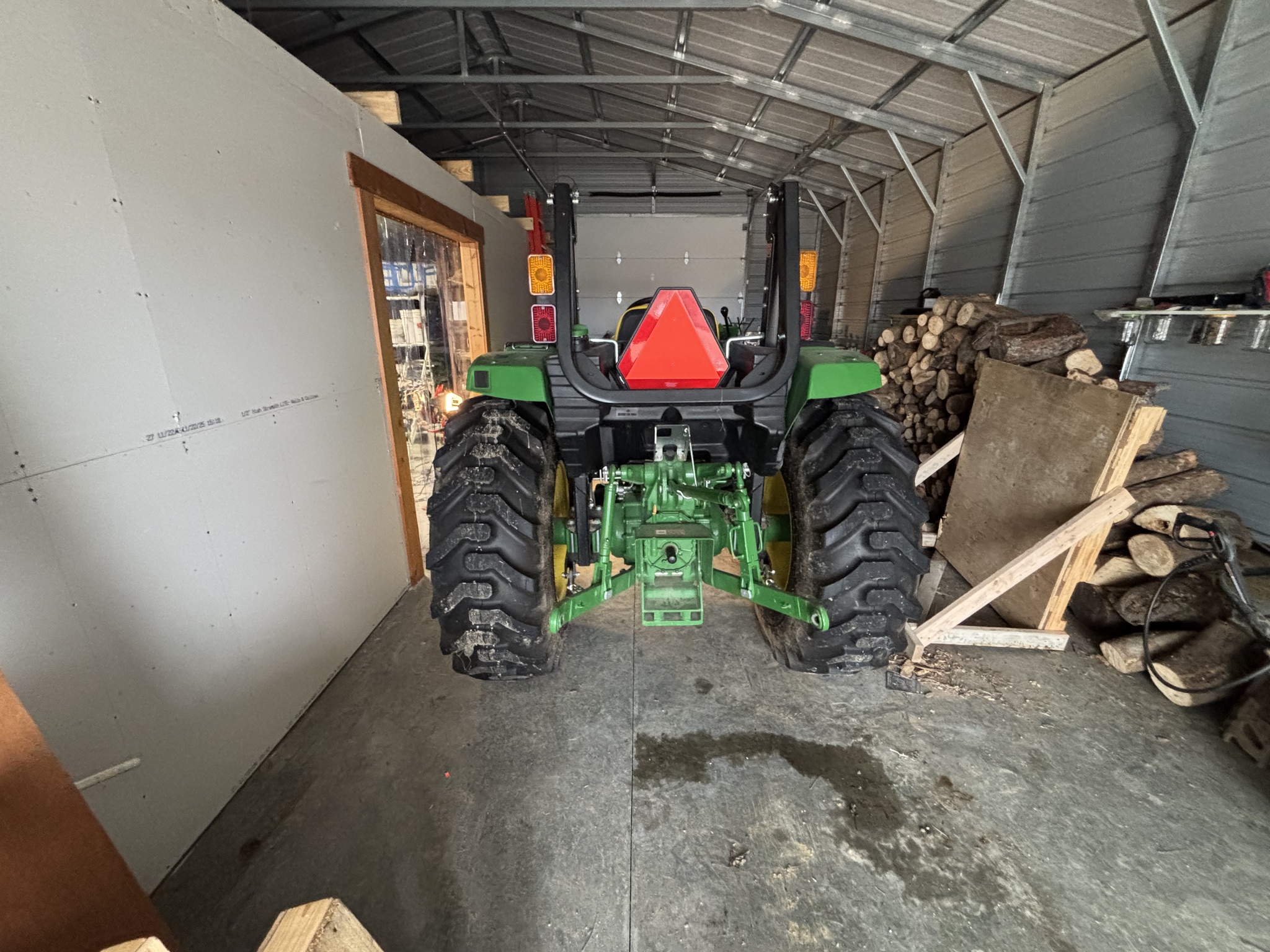 Used 2022 John Deere 4044M Compact Utility Tractors at Koenig Equipment in Knightstown, IN - PhotoXL5